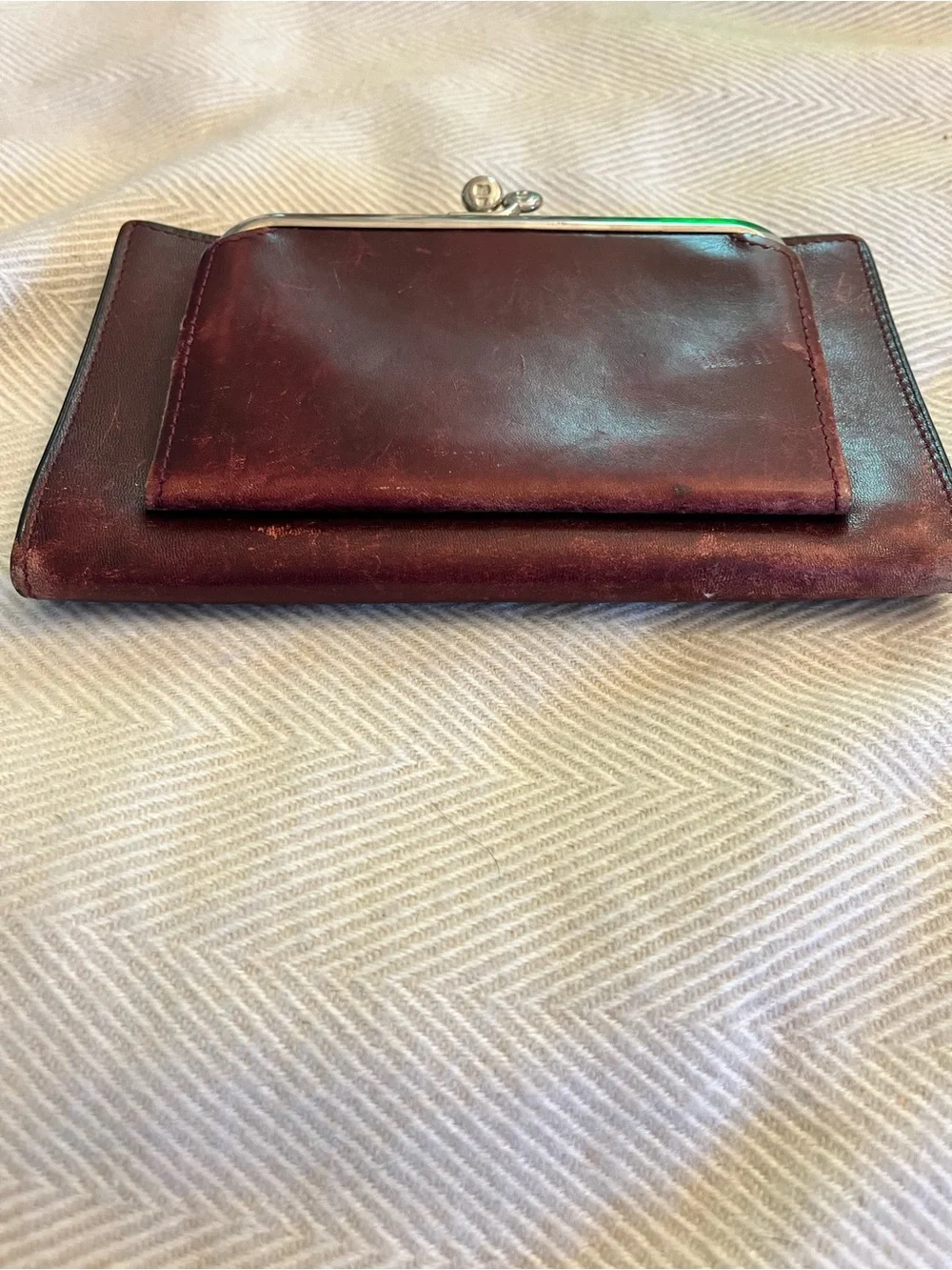 vintage etienne aigner Burgundy Bi-fold wallet And Checkbook Cover 7 In X 4 In